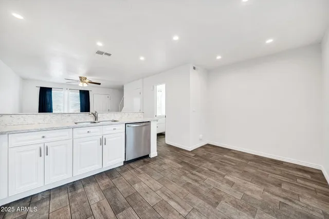 $1,800 | 19601 North 7th Street, Unit 1061, Phoenix, AZ 85024