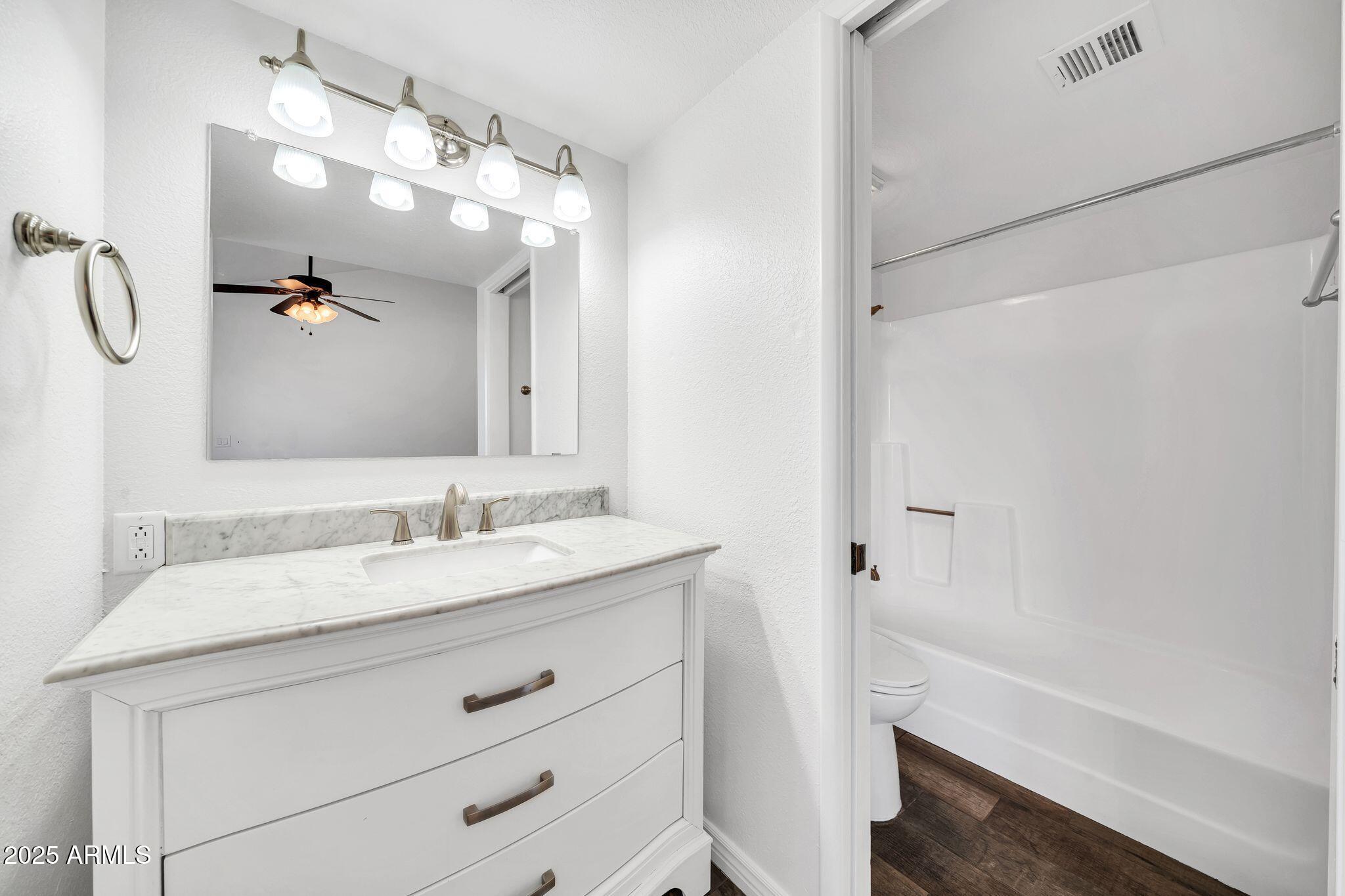 19601 North 7th Street, Unit 1061 Phoenix, AZ 85024 - Photo 19 of 41 19601 N 7th St 1061-19