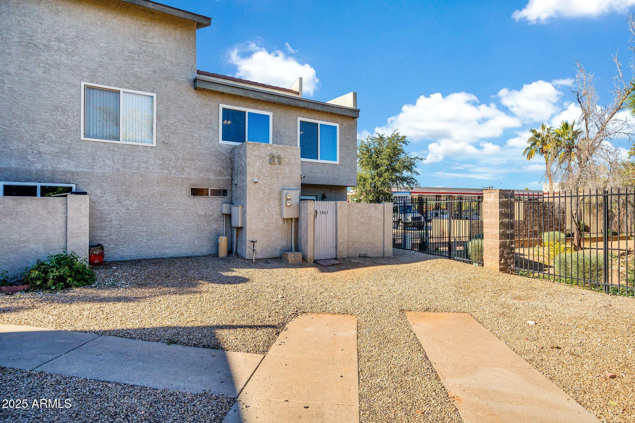 19601 North 7th Street, Unit 1061 Phoenix, AZ 85024 - Photo 33 of 41 19601 N 7th St 1061-33