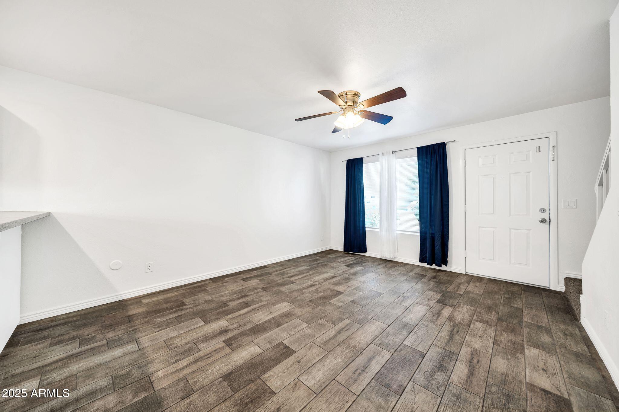 19601 North 7th Street, Unit 1061 Phoenix, AZ 85024 - Photo 3 of 41 19601 N 7th St 1061-3