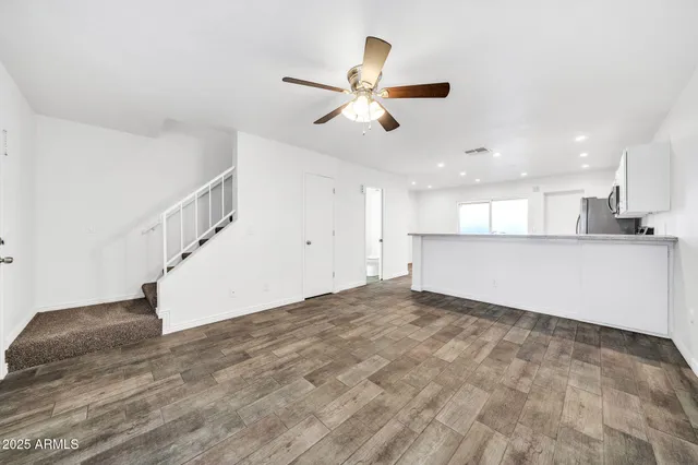 $1,800 | 19601 North 7th Street, Unit 1061, Phoenix, AZ 85024