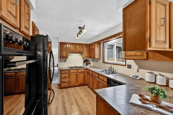 $549,500 | 9806 North Seminole Drive, Spokane, WA 99208