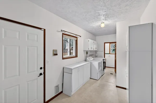 $549,500 | 9806 North Seminole Drive, Spokane, WA 99208