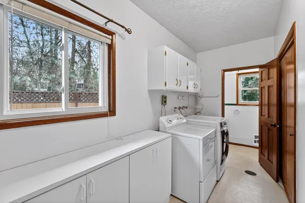 $549,500 | 9806 North Seminole Drive, Spokane, WA 99208
