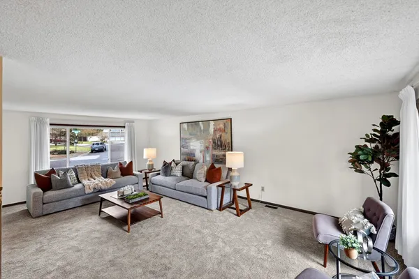 $549,500 | 9806 North Seminole Drive, Spokane, WA 99208