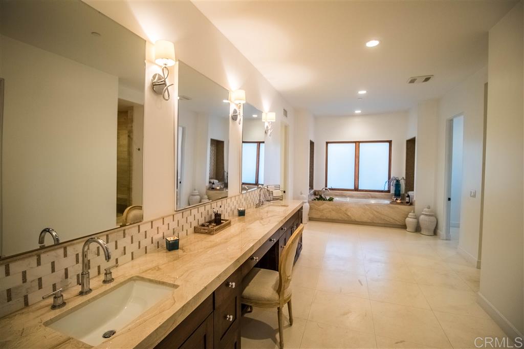 6890 Virgin Islands Road Bonsall, CA 92003 - Photo 15 of 24