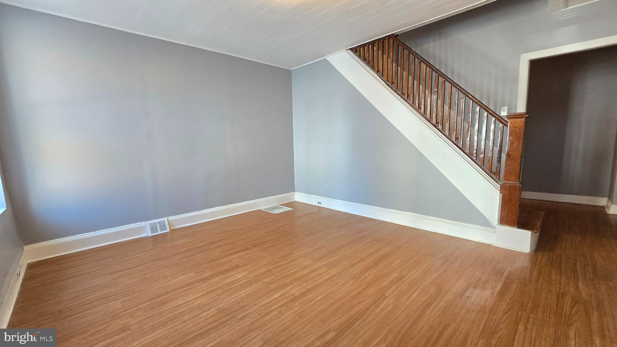 129 Ripka Street Philadelphia, PA 19127 - Photo 3 of 23