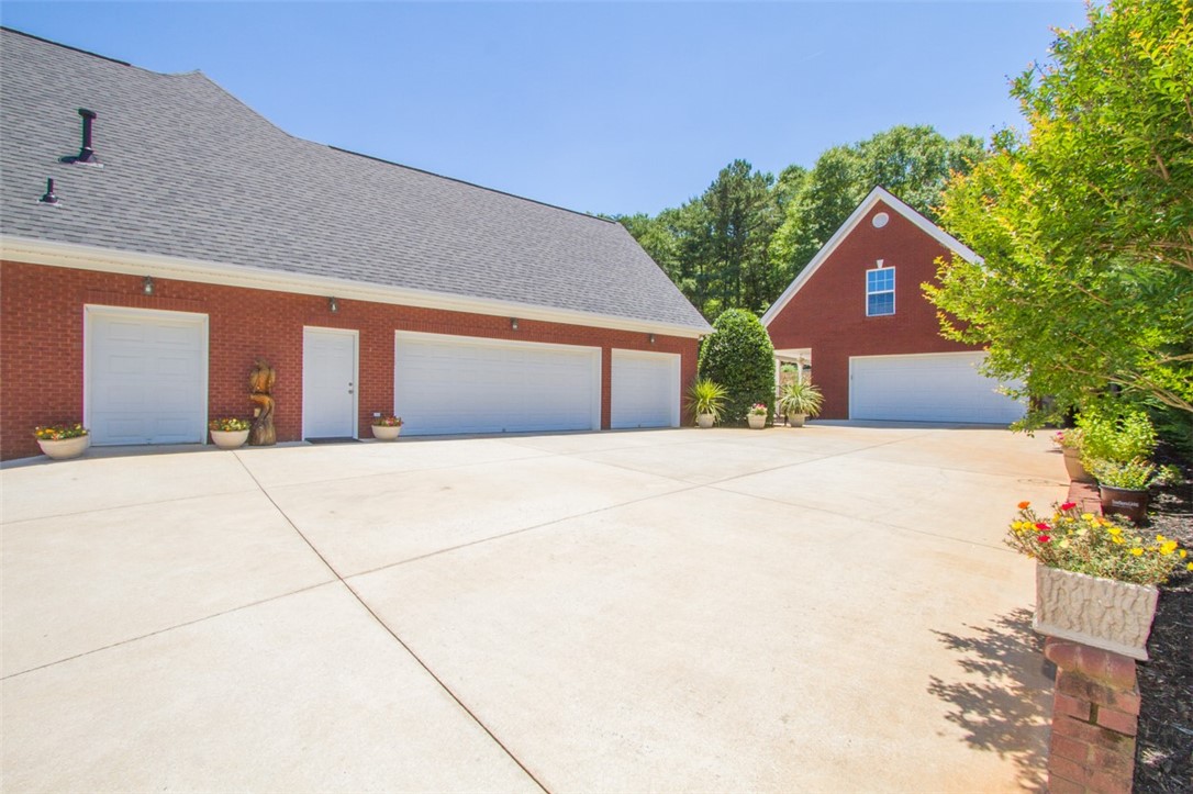 104 Raspberry Lane Anderson, SC 29621 - Photo 3 of 49