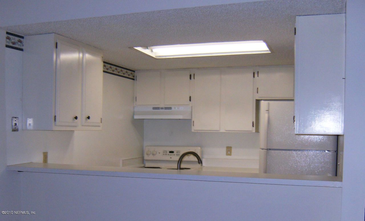 1245 The Grove Road Orange Park, FL 32073 - Photo 2 of 6 Kitchen