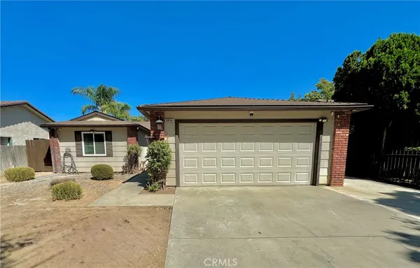 $399,000 | 3034 North Marty Avenue, Fresno, CA 93722