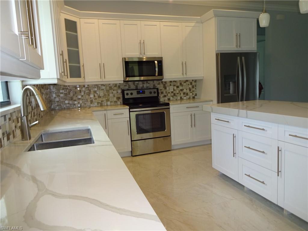 646 9th Street Southwest Naples, FL 34117 - Photo 4 of 18 Gallery Image 4