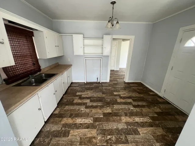 $575 | 311 Gum Street, Crowley, LA 70526