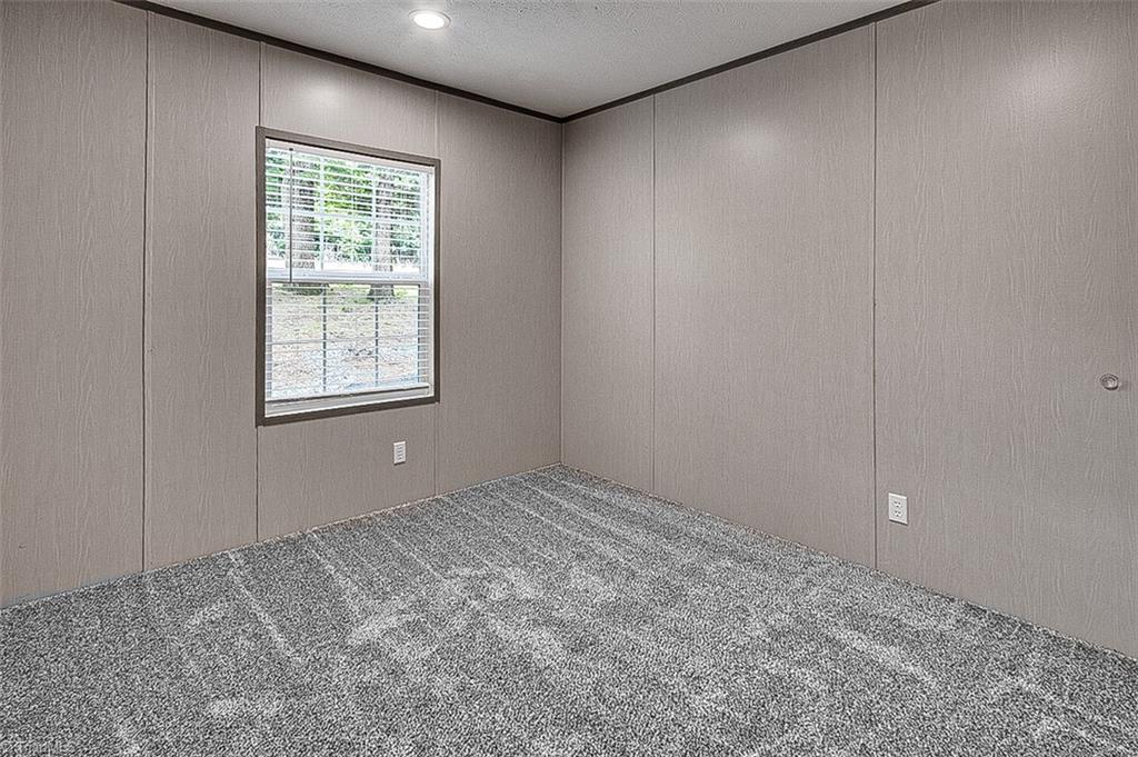 2140 Poole Town Road Asheboro, NC 27205 - Photo 12 of 19