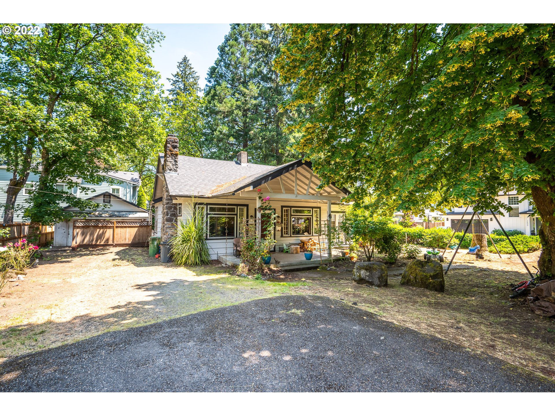 16300 Reese Road Lake Oswego, OR 97035 - Photo 2 of 7 Gallery Image 2