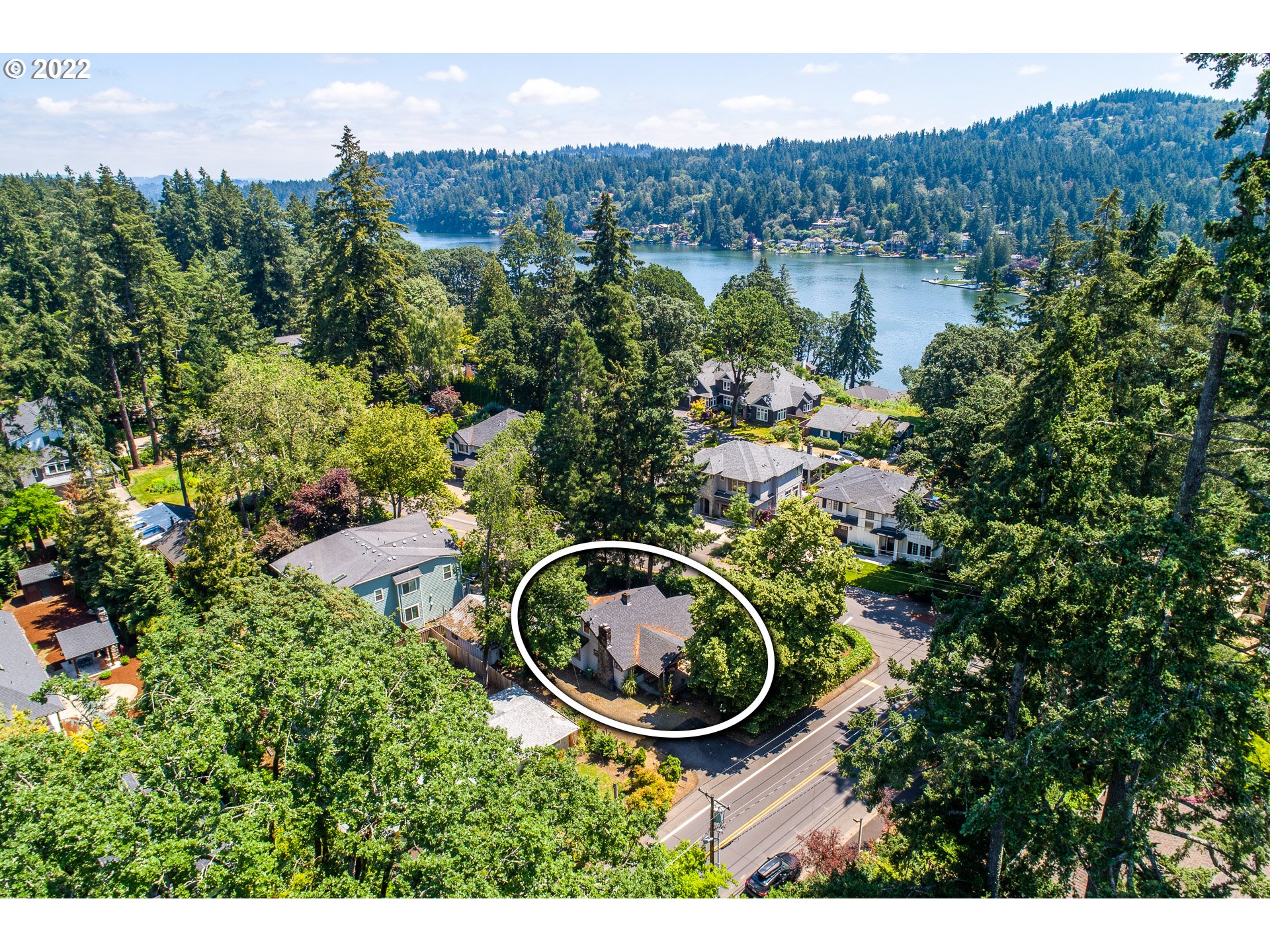 16300 Reese Road Lake Oswego, OR 97035 - Photo 6 of 7 Gallery Image 6