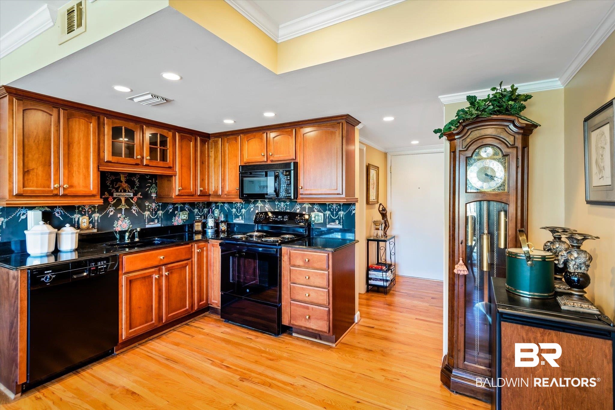 202 Golf Terrace, Unit 202 Daphne, AL 36526 - Photo 4 of 22