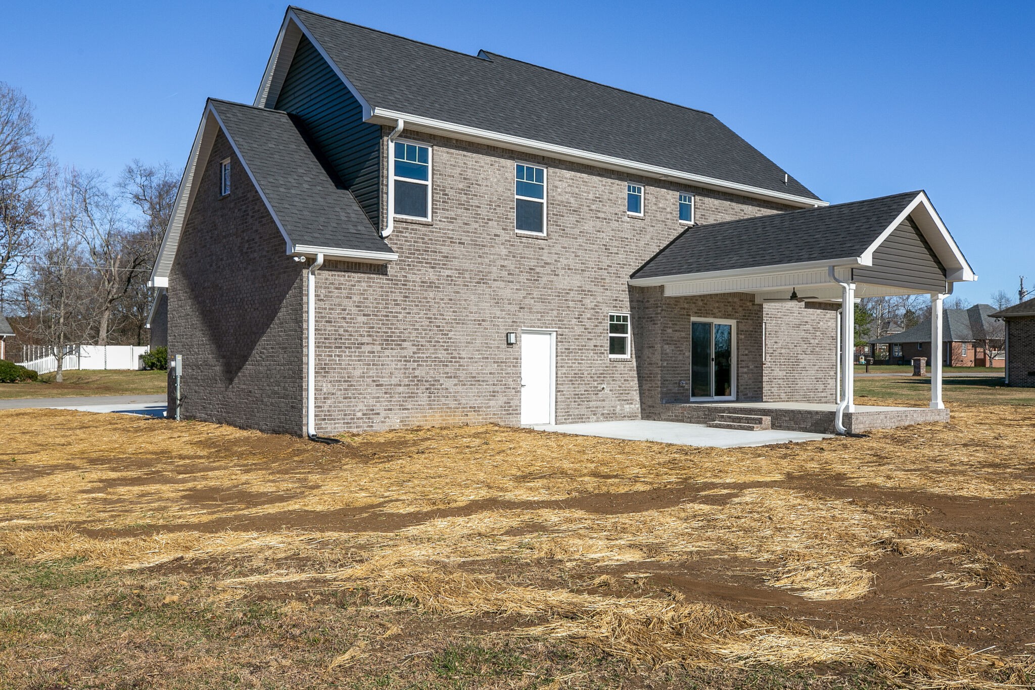 42 Post Road Manchester, TN 37355 - Photo 40 of 43 a view of a house with a yard