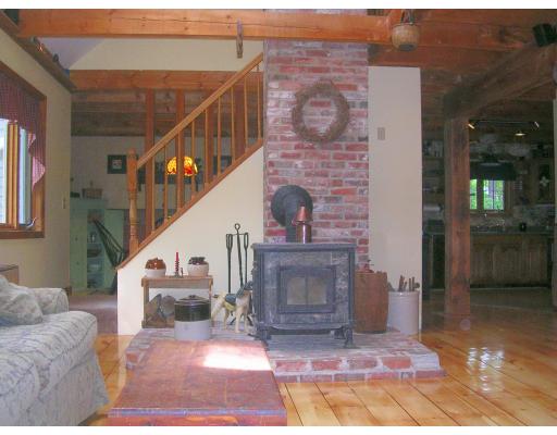 89 Grimes Road Hubbardston, MA 01452 - Photo 8 of 26 Gallery Image 8