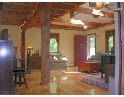 89 Grimes Road Hubbardston, MA 01452 - Photo 9 of 26 Gallery Image 9