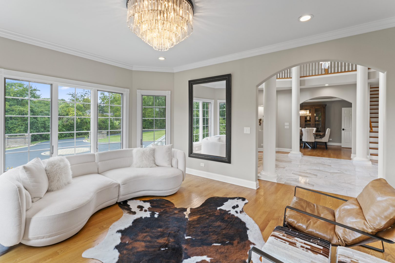 121 Florence Road Inverness, IL 60010 - Photo 11 of 54 a living room with furniture and a large window