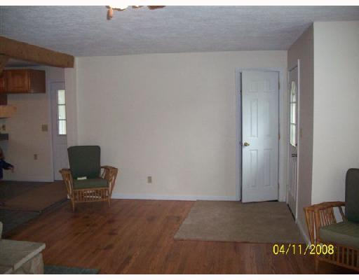 69 Shenango Park Road Transfer, PA 16154 - Photo 4 of 8 Living Room.