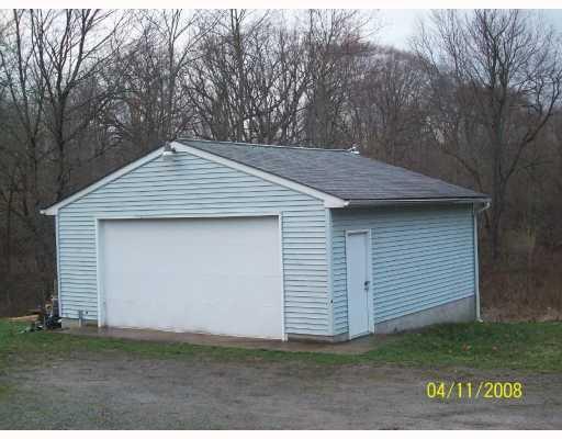 69 Shenango Park Road Transfer, PA 16154 - Photo 5 of 8 Parking Lot/Garage.