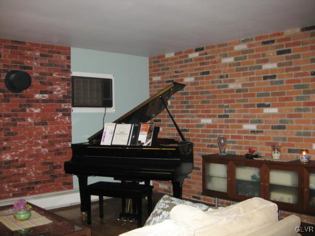 3520 Broadway Road Easton, PA 18040 - Photo 4 of 18 Gallery Image 4