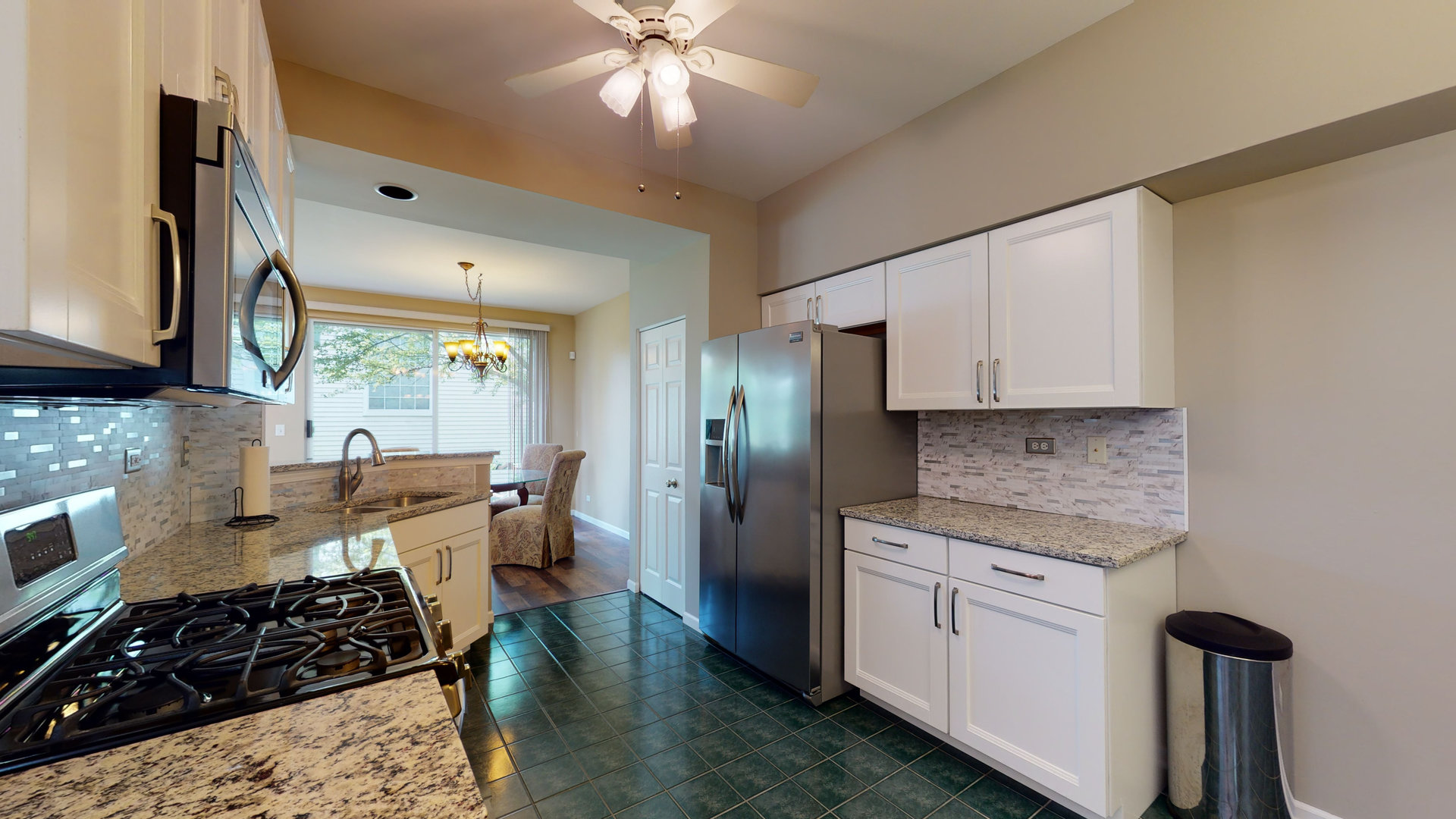 1005 Ripple Ridge Darien, IL 60561 - Photo 15 of 38