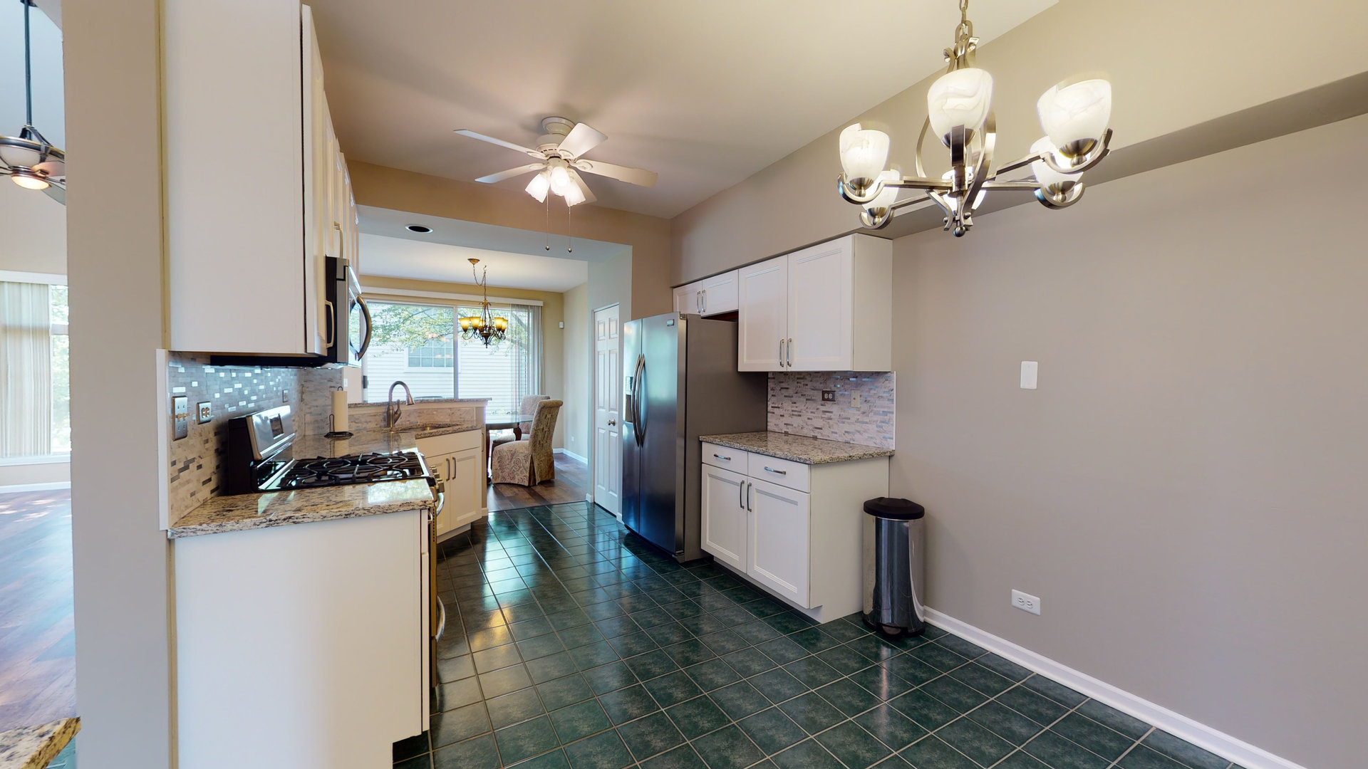 1005 Ripple Ridge Darien, IL 60561 - Photo 17 of 38
