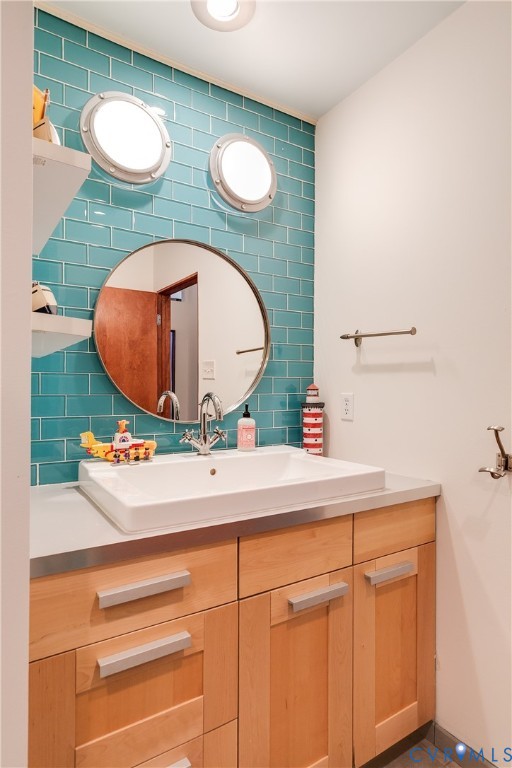 9712 Cherokee Road Richmond, VA 23235 - Photo 26 of 50 Hall bath #3