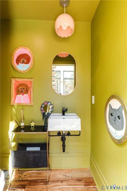 9712 Cherokee Road Richmond, VA 23235 - Photo 30 of 50 First floor powder room