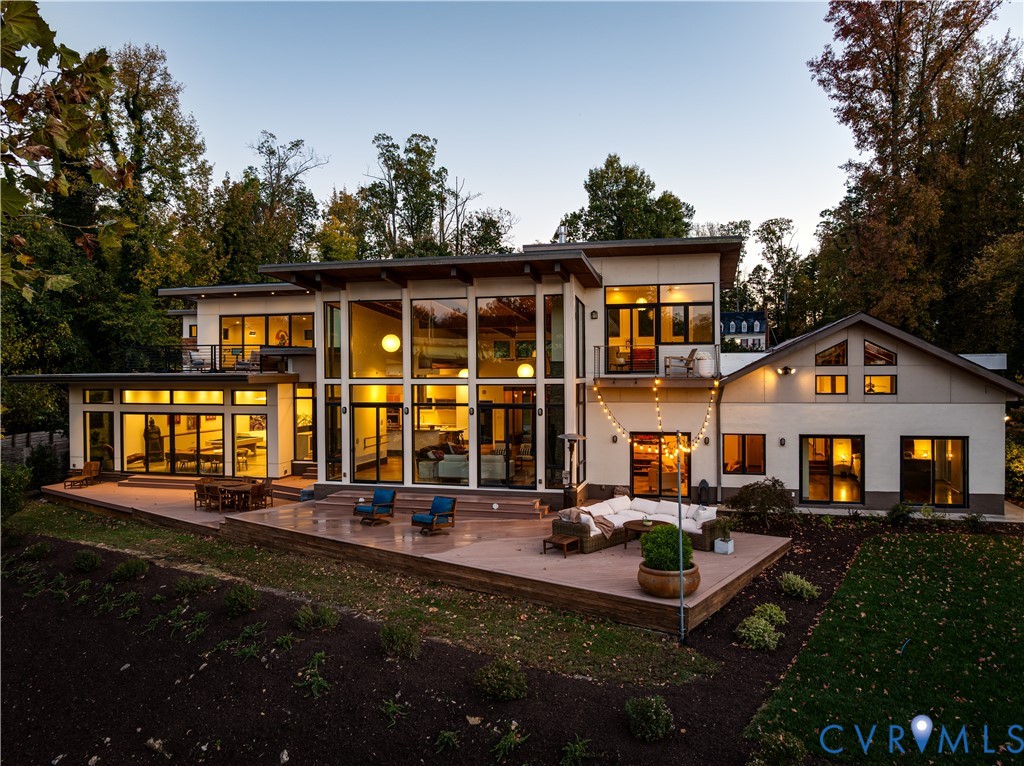 9712 Cherokee Road Richmond, VA 23235 - Photo 49 of 50 Back of home at twilight
