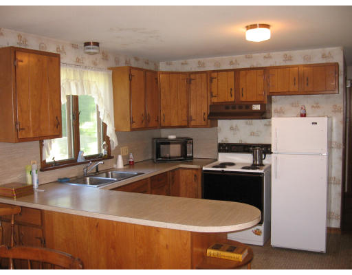 96 Tannery Road Westfield, MA 01085 - Photo 3 of 6 Gallery Image 3
