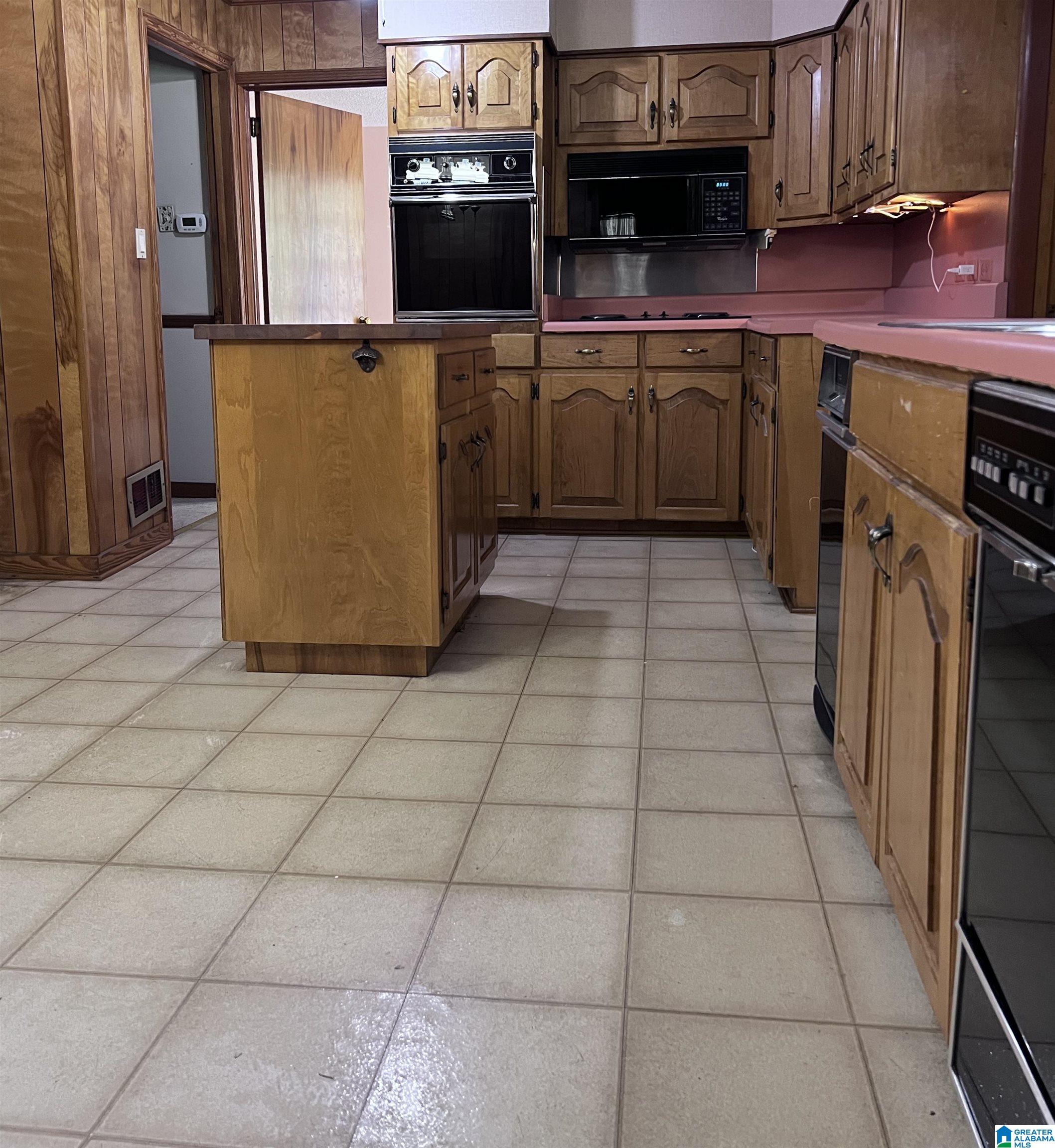 933 Crawford Road Mount Olive, AL 35117 - Photo 5 of 26 Gallery Image 5