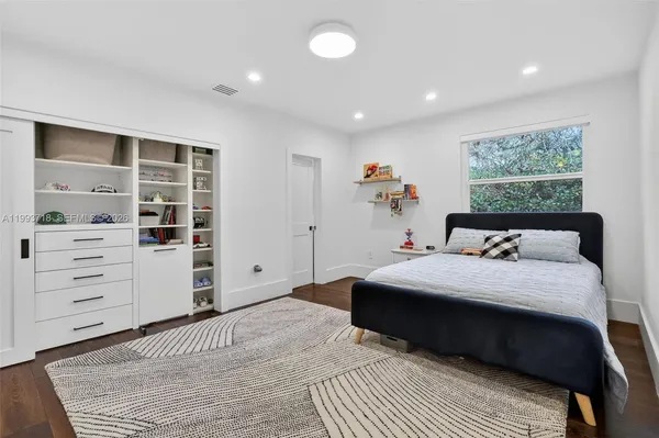 $13,500 | 3258 Riviera Drive, Coral Gables, FL 33134