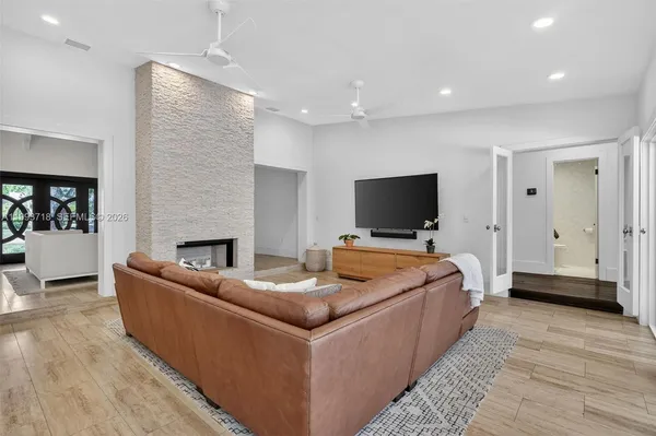 $13,500 | 3258 Riviera Drive, Coral Gables, FL 33134