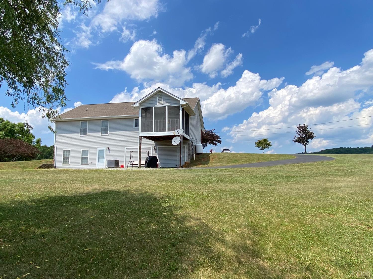 1149 Emmaus Church Road Moneta, VA 24121 - Photo 40 of 51