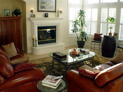 605 Arrigoni Court Santa Rosa, CA 95409 - Photo 5 of 12 Family room with fire place adjacent to the kitchen and breakfast nook.