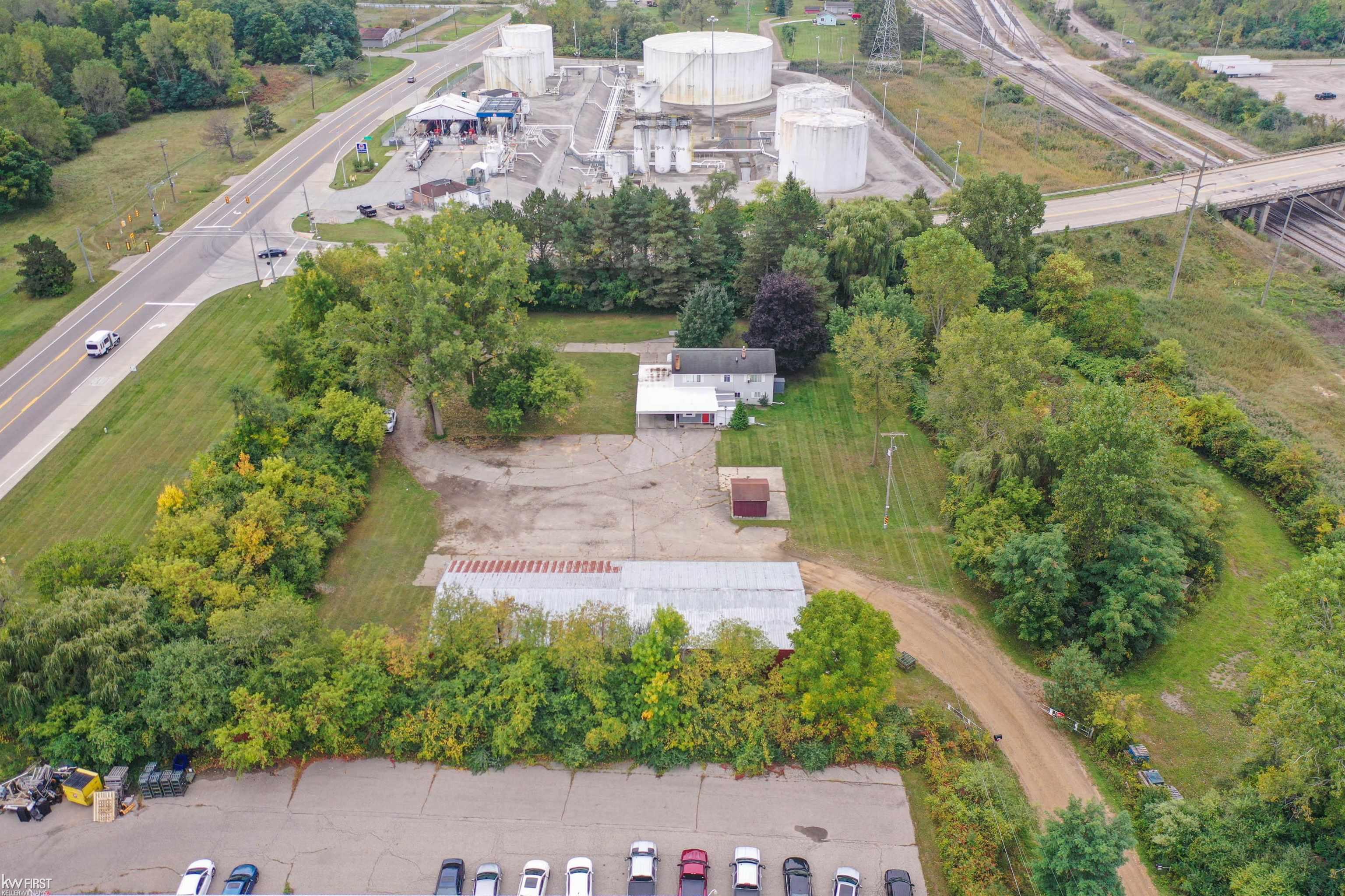 6086 North Lewis Road Mount Morris, MI 48458 - Photo 25 of 30 50189613-b3082ef2-8a40-451a-a2ed-6585aba42bdc.JPG