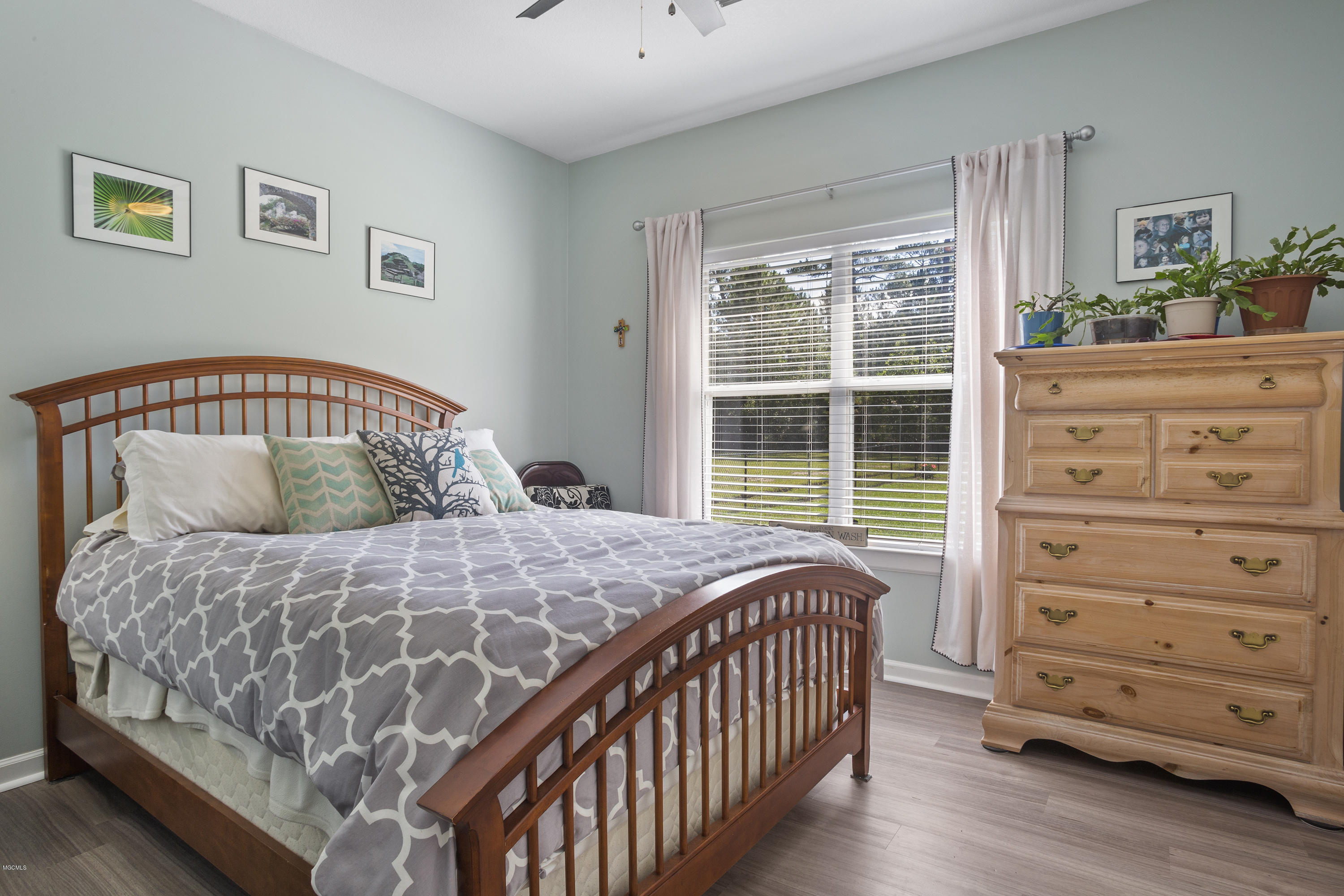 8200 Martin Bluff Road Gautier, MS 39553 - Photo 25 of 34 022