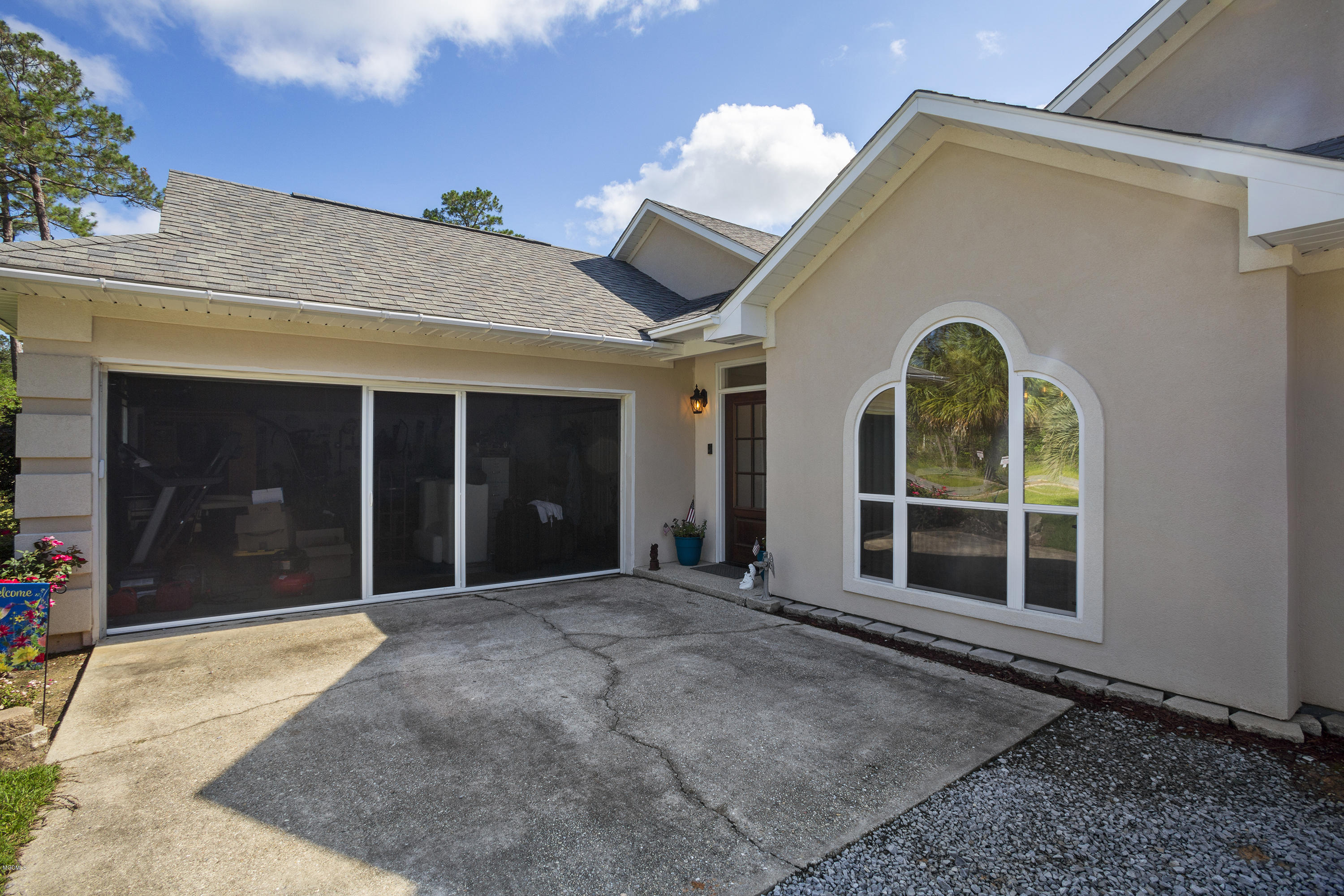 8200 Martin Bluff Road Gautier, MS 39553 - Photo 3 of 34 032