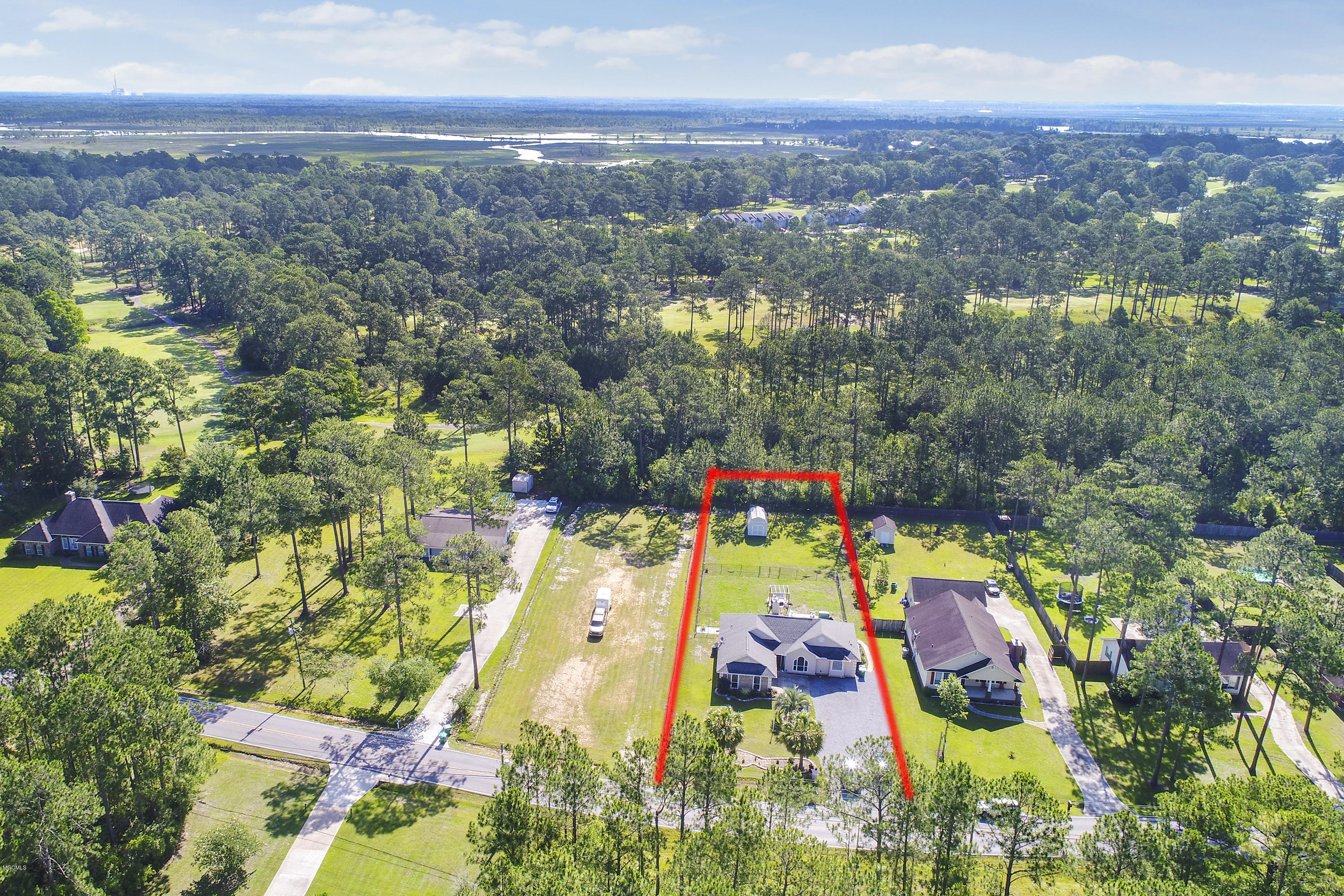 8200 Martin Bluff Road Gautier, MS 39553 - Photo 5 of 34 034