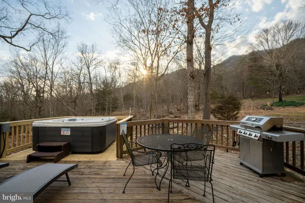 a view of house with a outdoor space