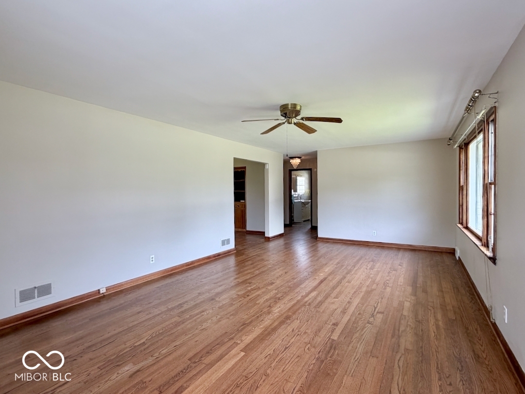 312 South Carr Road Plainfield, IN 46168 - Photo 5 of 45