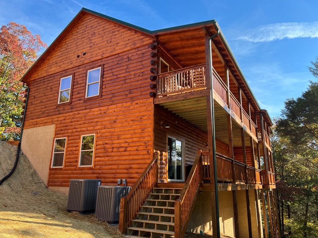 825 String Run Way Pigeon Forge, TN 37862 - Photo 3 of 55 Gallery Image 3