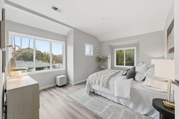 $1,190,000 | 25 McAker Court, Unit 103, San Mateo, CA 94403