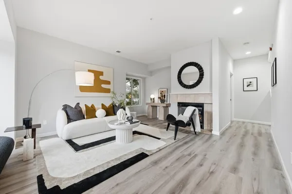 $1,190,000 | 25 McAker Court, Unit 103, San Mateo, CA 94403