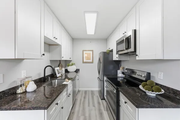 $1,190,000 | 25 McAker Court, Unit 103, San Mateo, CA 94403