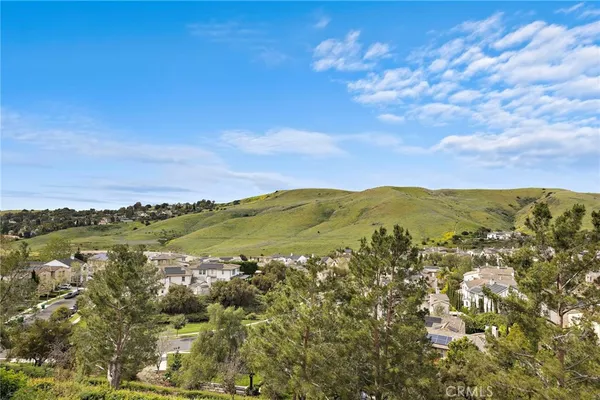 $3,300,000 | 33 Christopher Street, Ladera Ranch, CA 92694
