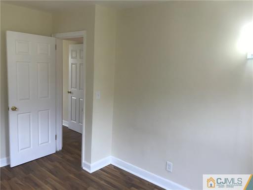 73 Spring Street Woodbridge, NJ 07095 - Photo 12 of 25 Gallery Image 12